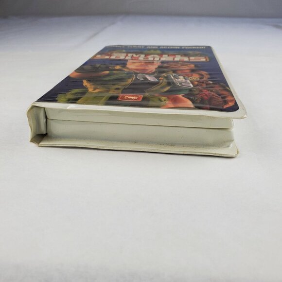 Small Soldiers VHS Tape 1998 - Clamshell Case - Picture 6 of 9
